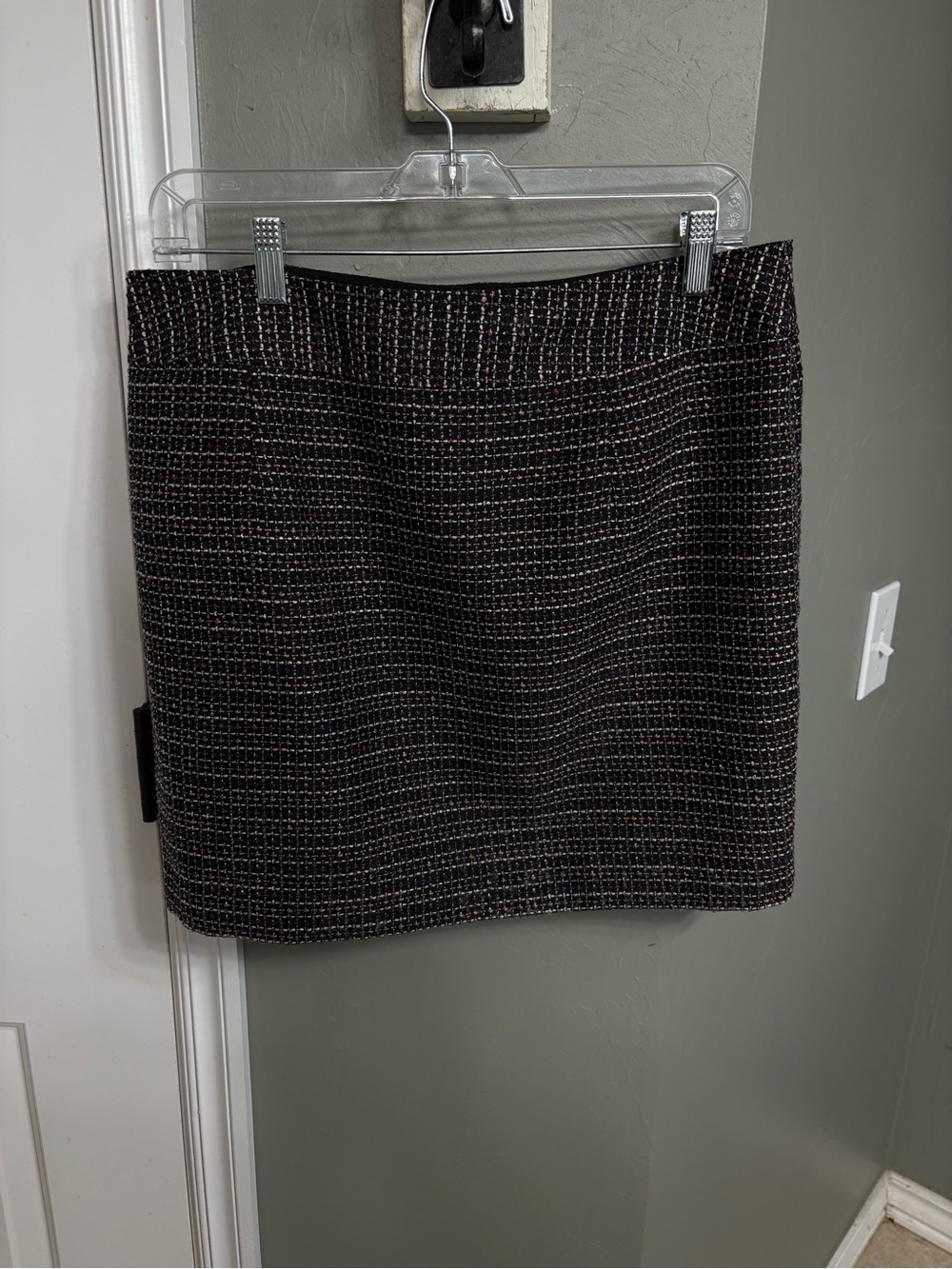 Banana Republic Black Tweed Mini Skirt with Subtle Multicolor Yarn